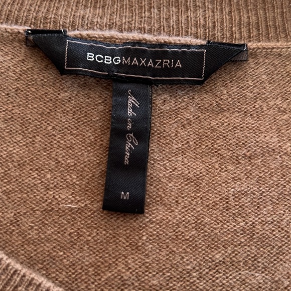 BCBG 100% cashmere dolman sleeve camel color sweater - Picture 7 of 9
